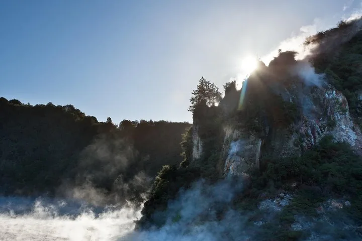 Rotorua based Small Group Morning Tour Waimangu and Wai O Tapu — photo 3