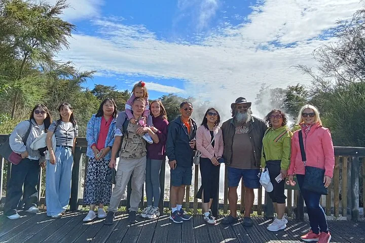 Rotorua to Wai-o-Tapu Thermal Wonderland Shuttle — photo 4