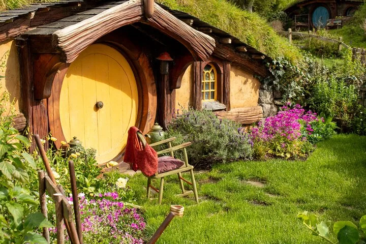 Hobbiton & Rotorua including Waiotapu Day Tour from Auckland — photo 3