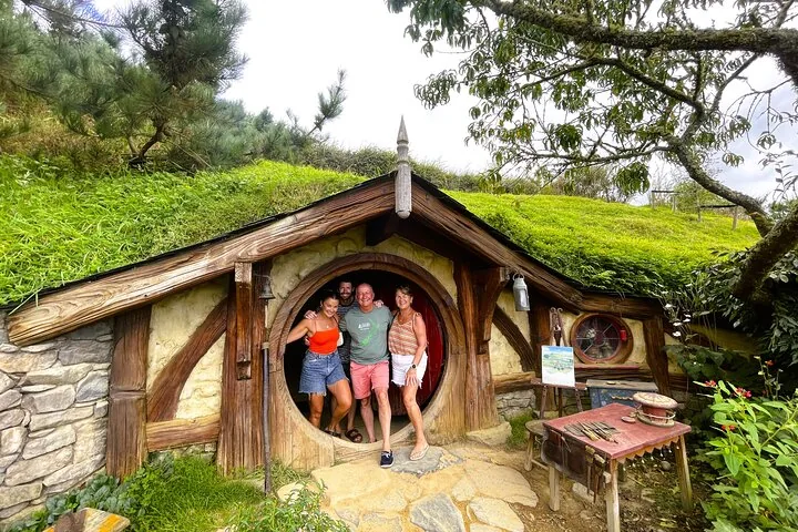 Hobbiton & Rotorua including Waiotapu Day Tour from Auckland — photo 7