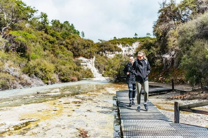 Wai-O-Tapu Thermal Wonderland, Rotorua, New Zealand — photo 2